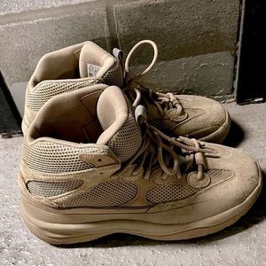 adidas Yeezy Desert Boot